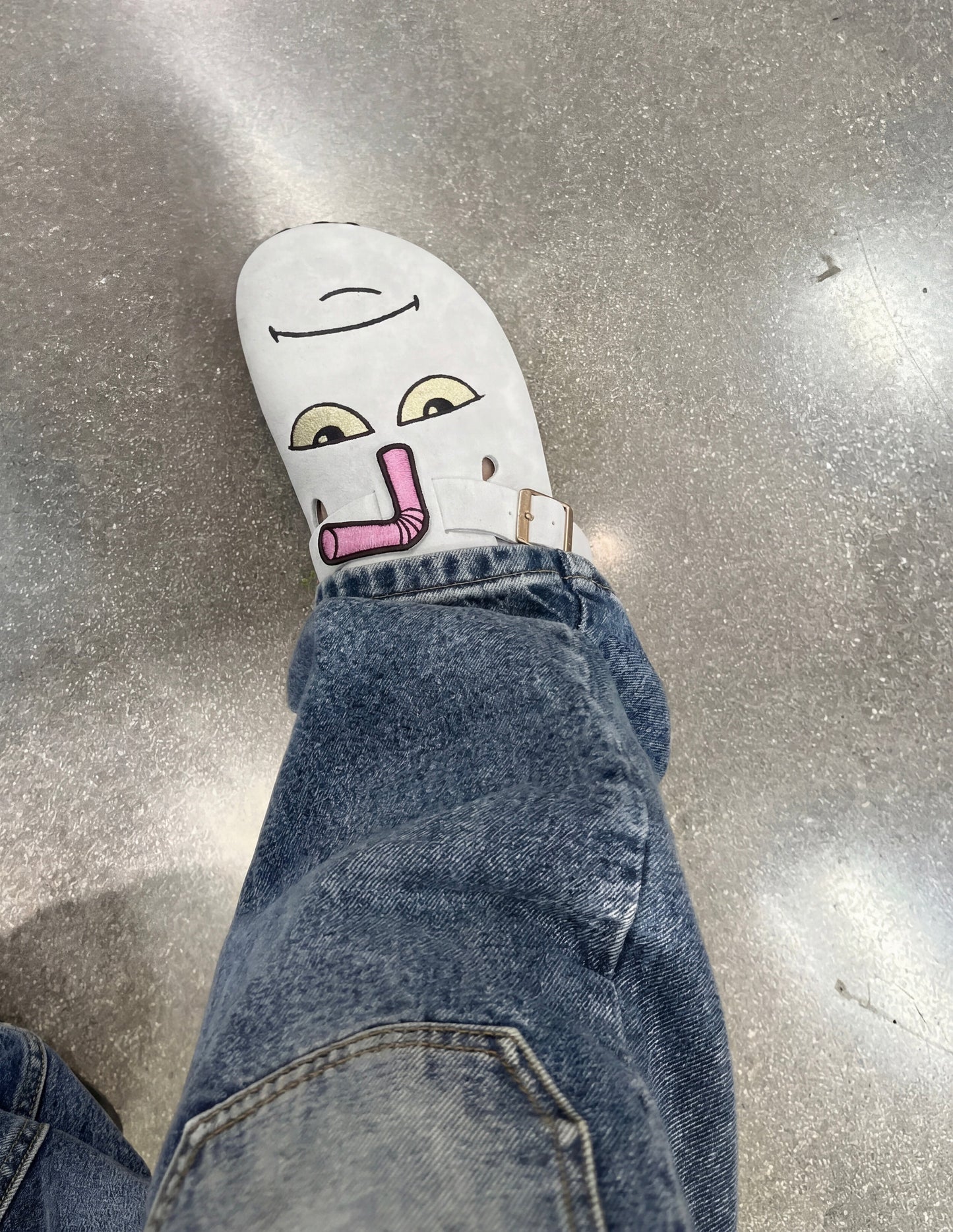 MASTER SHAKE CLOGS