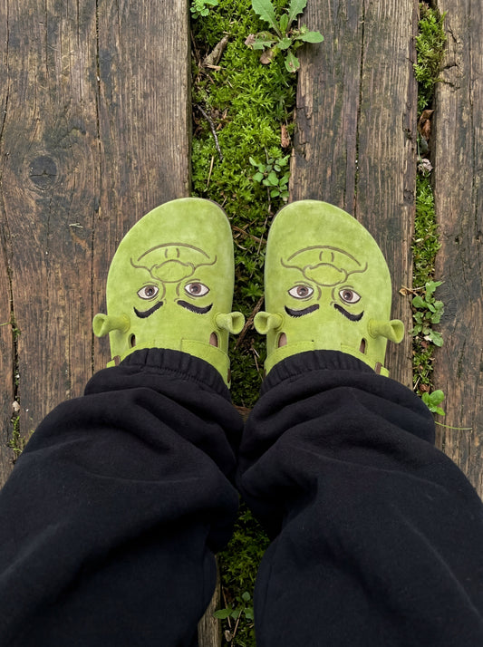 SHREK CLOGS
