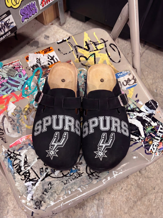 Spurs clogs